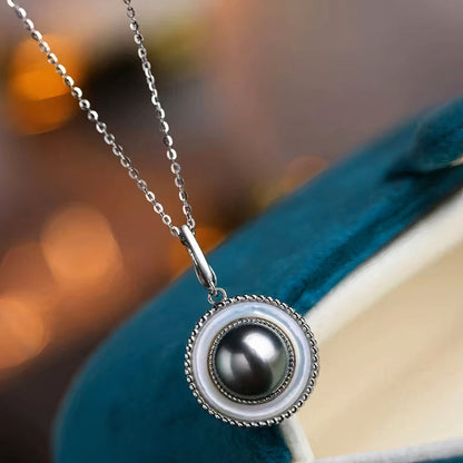 Pendentif Femme en Perle de Tahiti