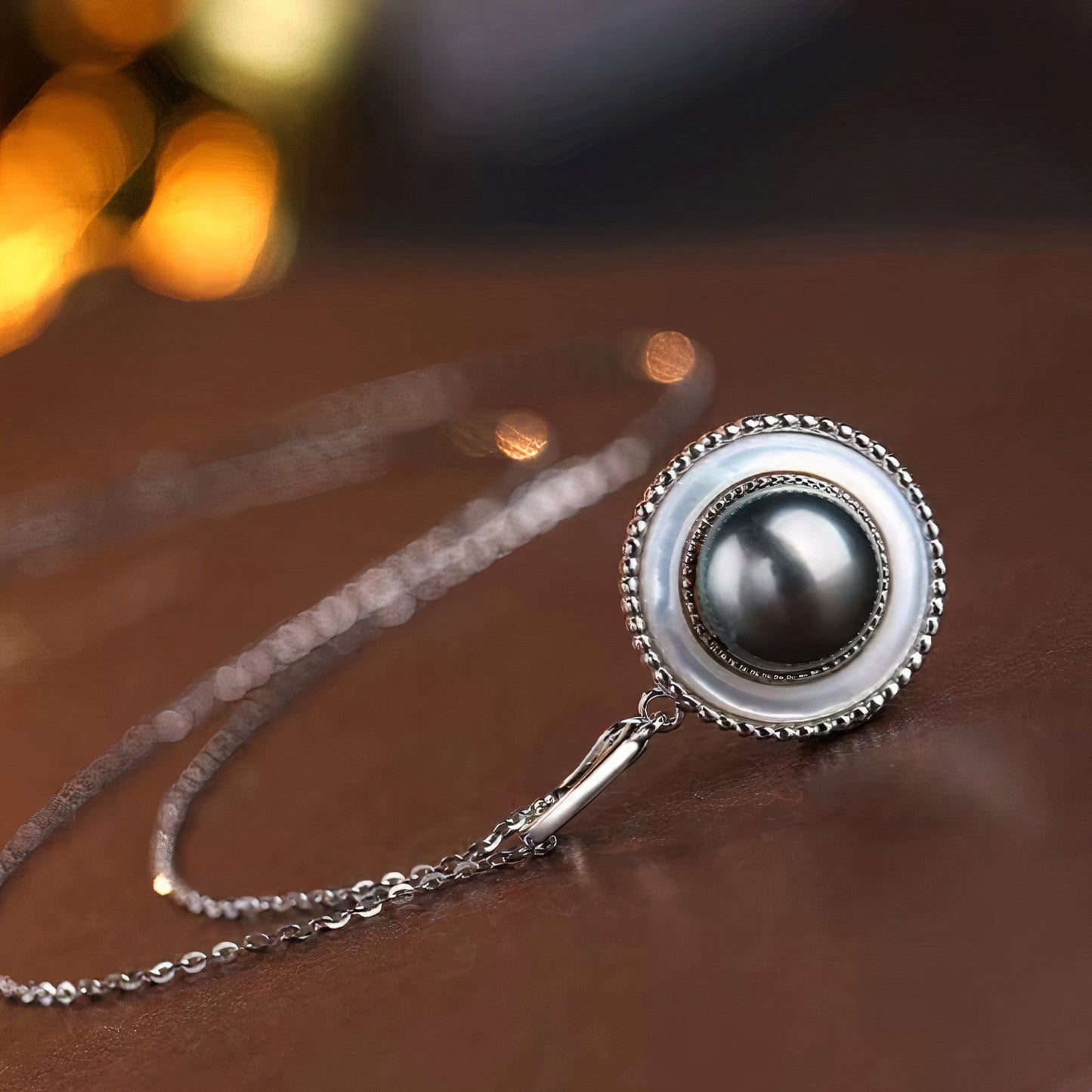 Pendentif Femme en Perle de Tahiti